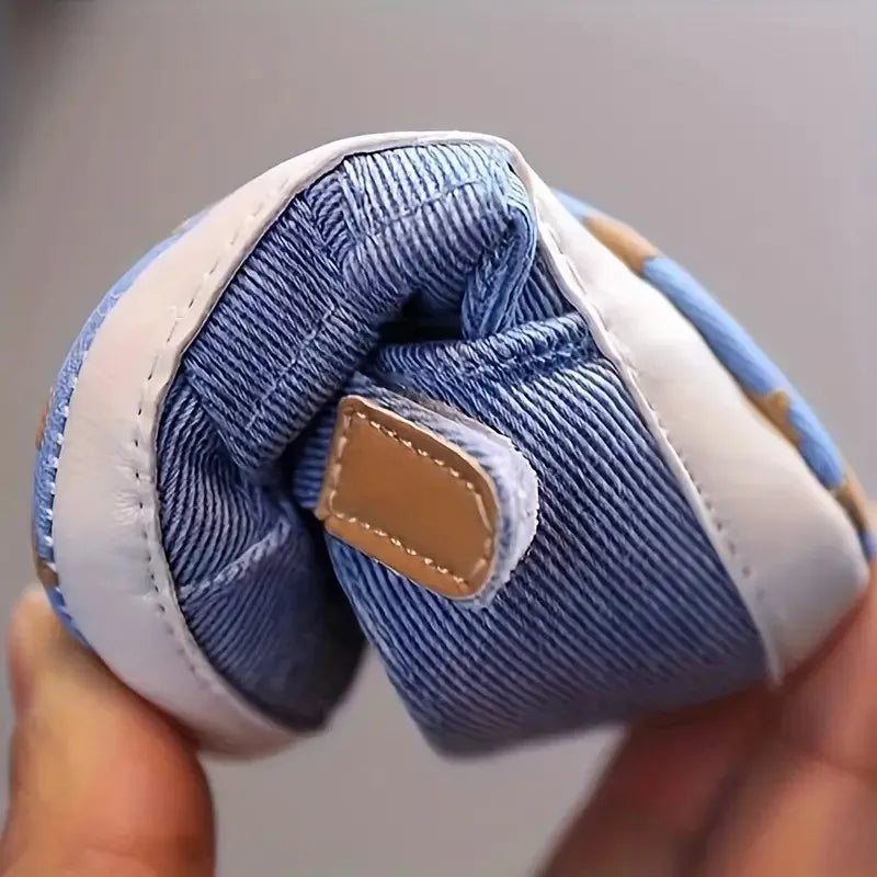 Newborn Boys And Girls Baby Shoes Fashion Canvas Soft Soles First Walking Shoes Breathable Sandals Popular Summer Beach Shoes